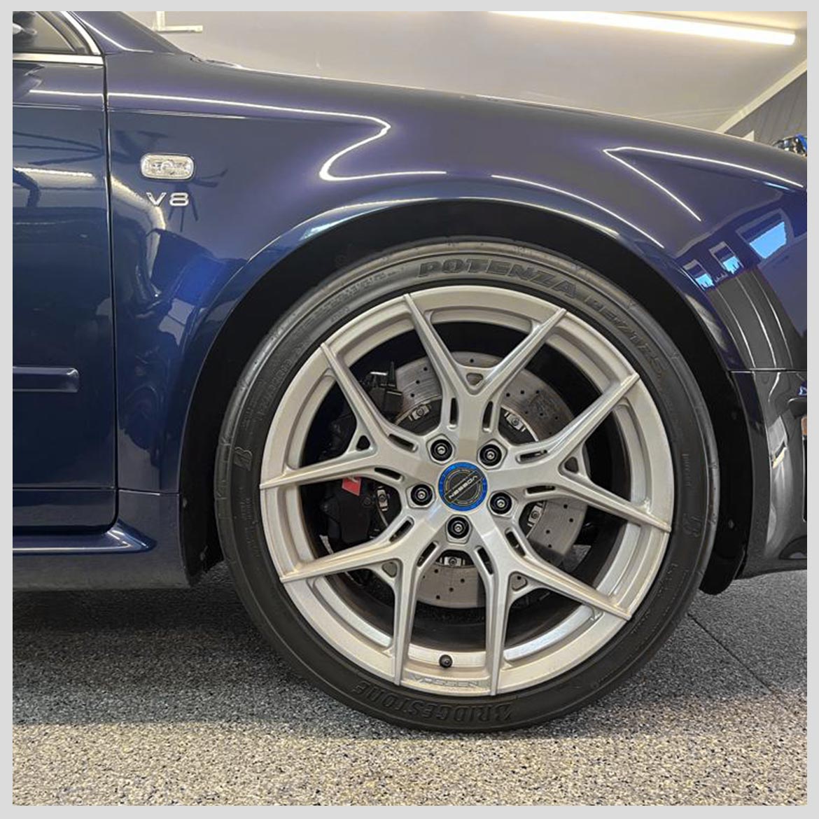 Audi RS 4 B7 with Vossen HF5